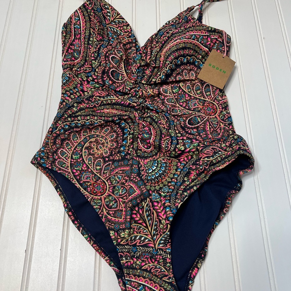 Boden Swimsuit One Piece V Neck Ruched Swim 6 Women NEW.   117 - Picture 3 of 5